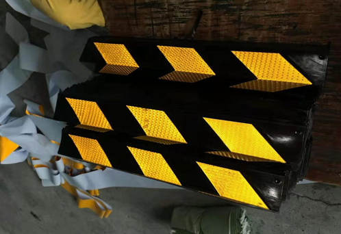 1689040661348589.png 挡车定位器.png